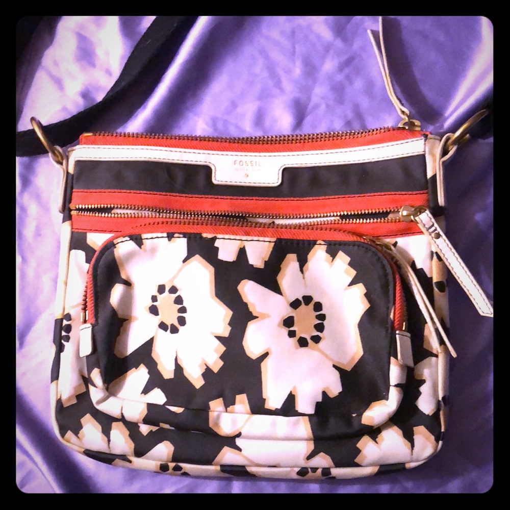 Pretty flower fossil bag